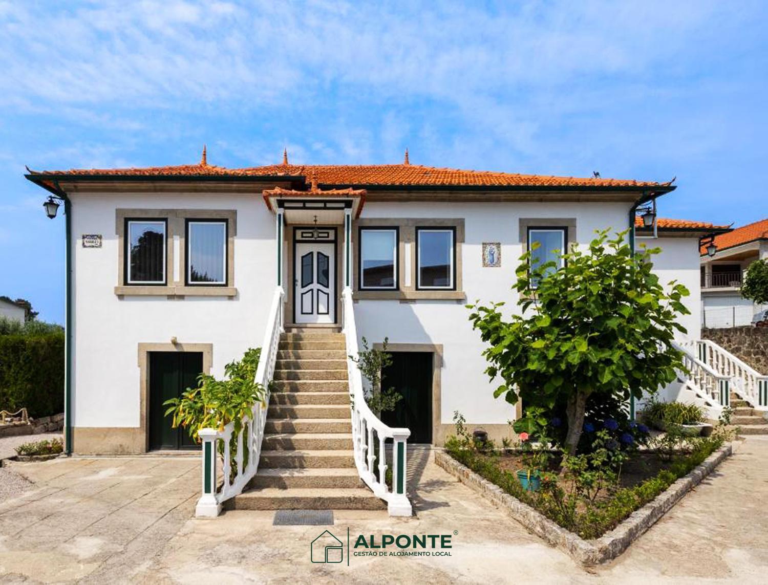 Desassossego Suites Moncao Exterior photo